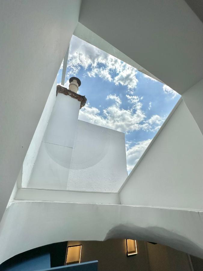 Step One | Luxury Suites Right In The Heart Of Acropolis Next To Metro Station Athena Bagian luar foto