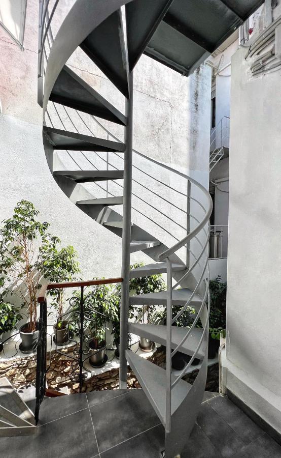 Step One | Luxury Suites Right In The Heart Of Acropolis Next To Metro Station Athena Bagian luar foto
