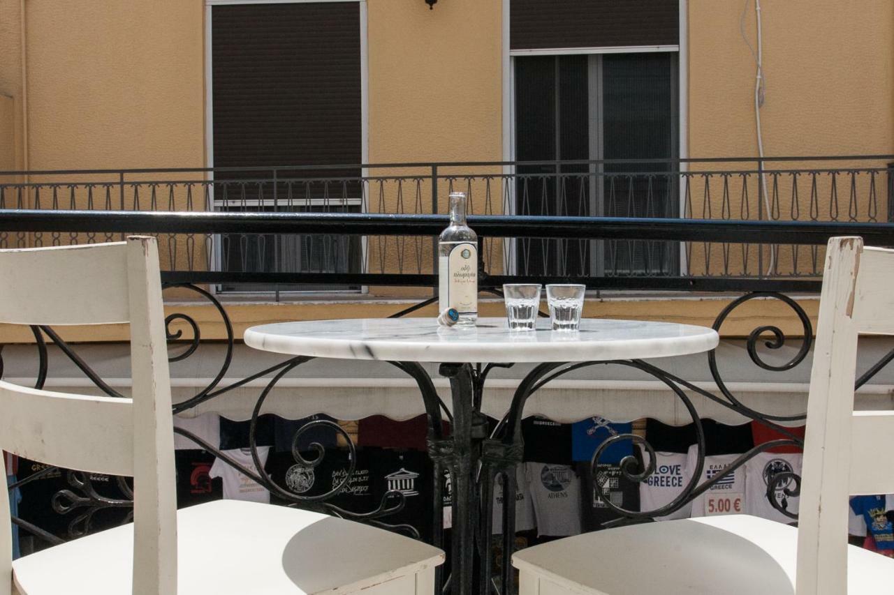 Step One | Luxury Suites Right In The Heart Of Acropolis Next To Metro Station Athena Bagian luar foto