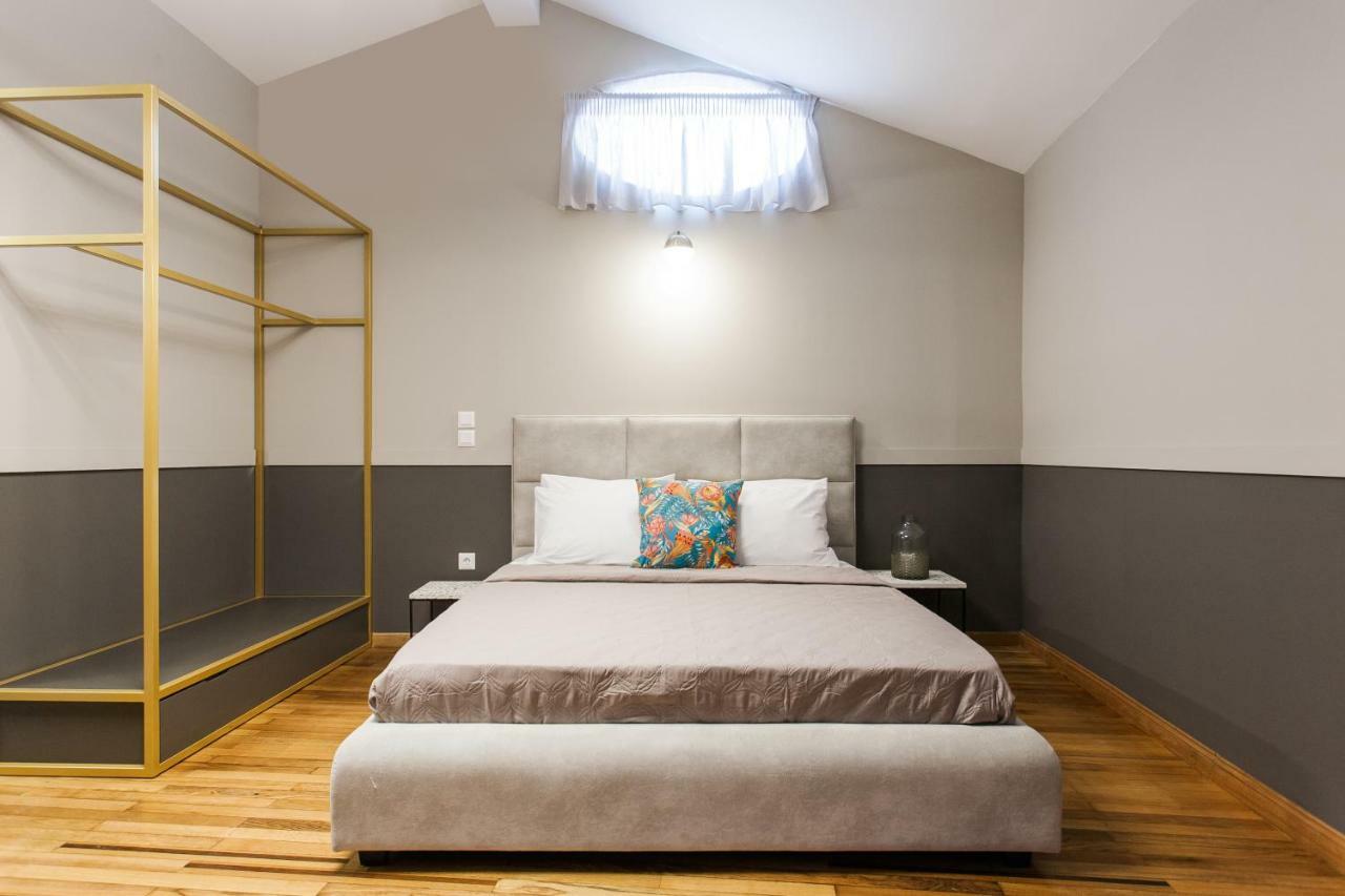 Step One | Luxury Suites Right In The Heart Of Acropolis Next To Metro Station Athena Bagian luar foto