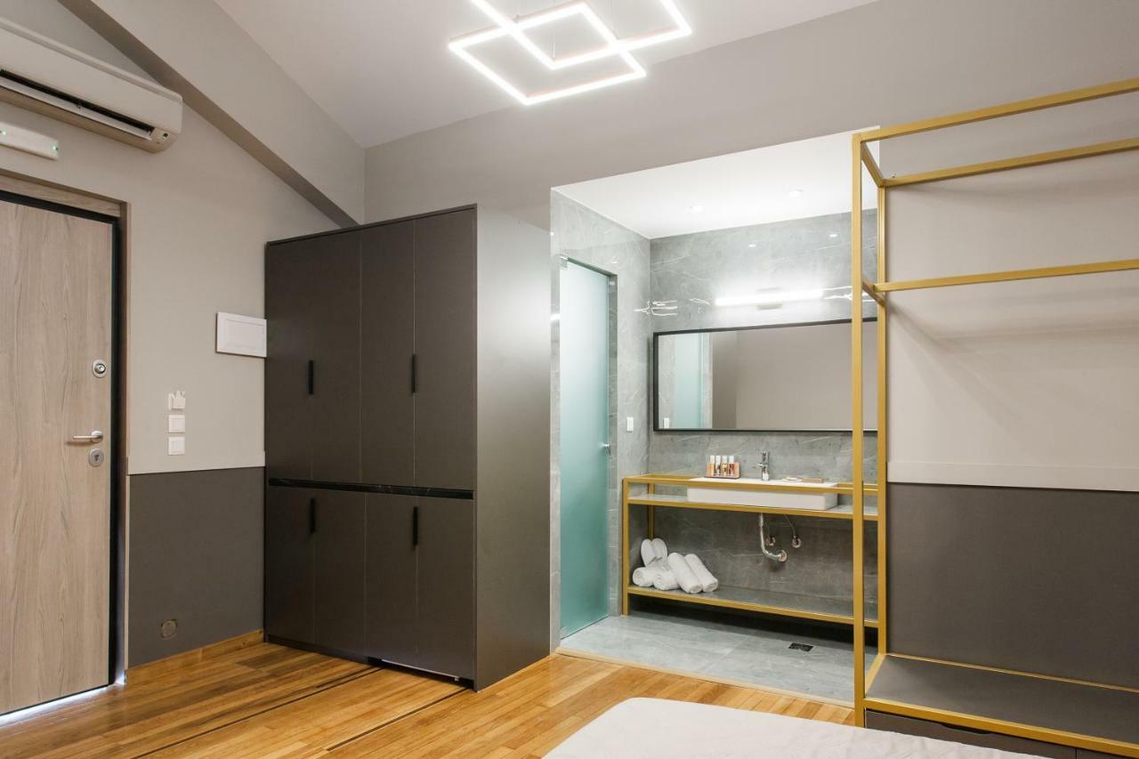 Step One | Luxury Suites Right In The Heart Of Acropolis Next To Metro Station Athena Bagian luar foto