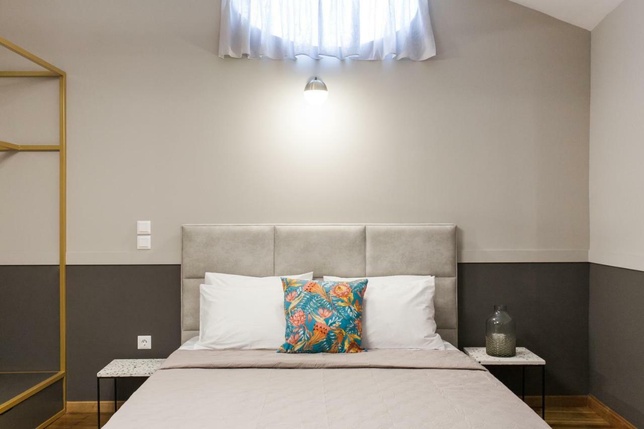 Step One | Luxury Suites Right In The Heart Of Acropolis Next To Metro Station Athena Bagian luar foto